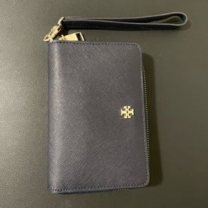 Tory Burch bracelet wallet